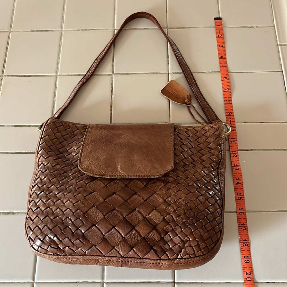 Genuine Leather Shoulder Bag - Picture 10 of 11